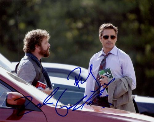 Robert Downey jr / Zach Galifianakis from the movie DUE DATE 