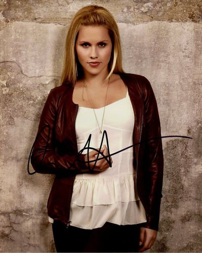 Claire Holt - THE ORIGINALS