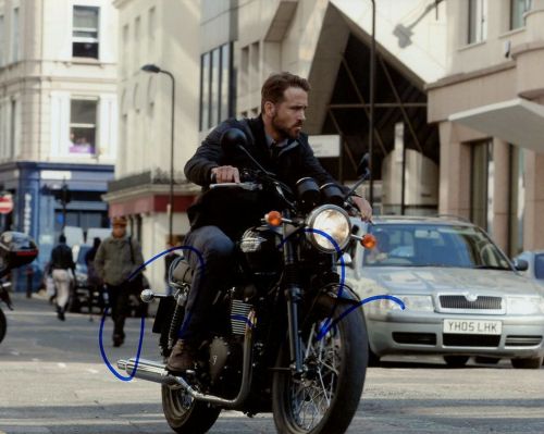 Ryan Reynolds - SAFE HOUSE
